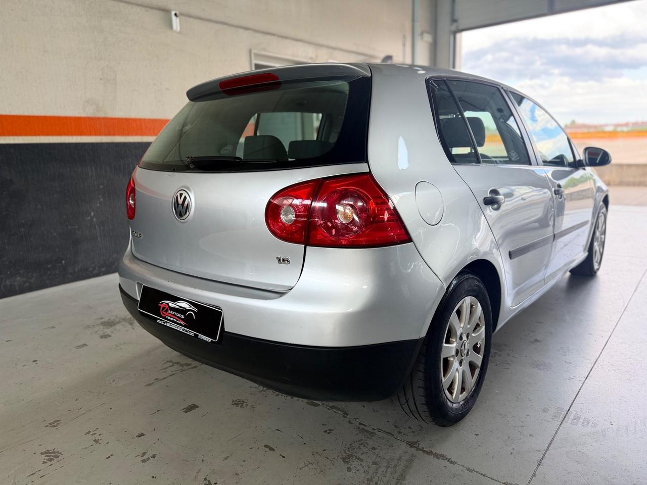 Volkswagen Golf comfortline 1.6 METANO NEOPATENTATI