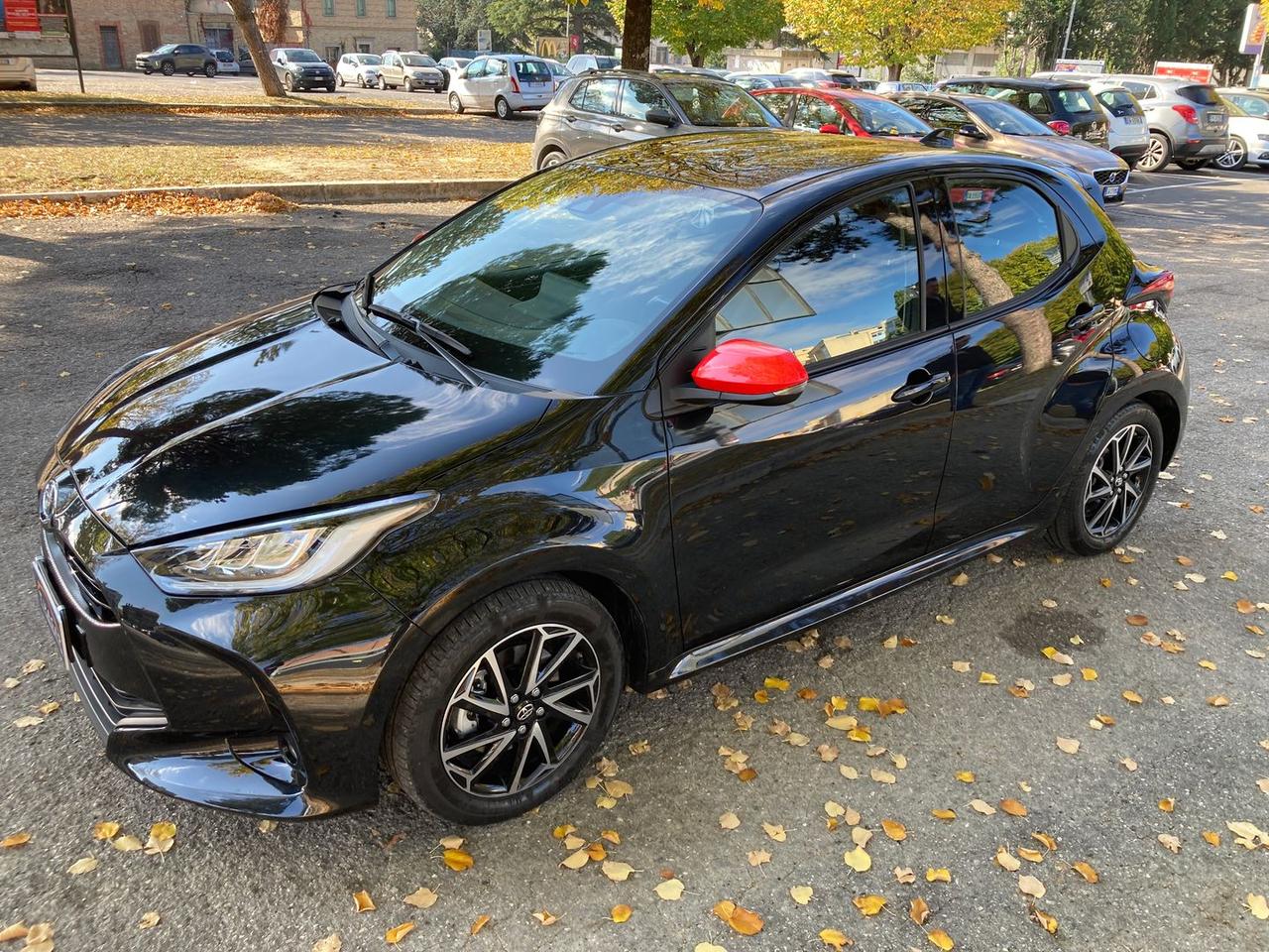 Toyota Yaris 1.5 HEV Active #7354