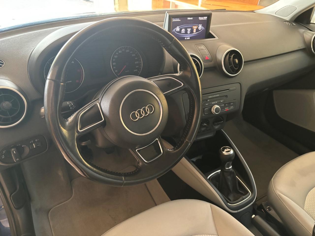 Audi A1 1.6 TDI Attraction