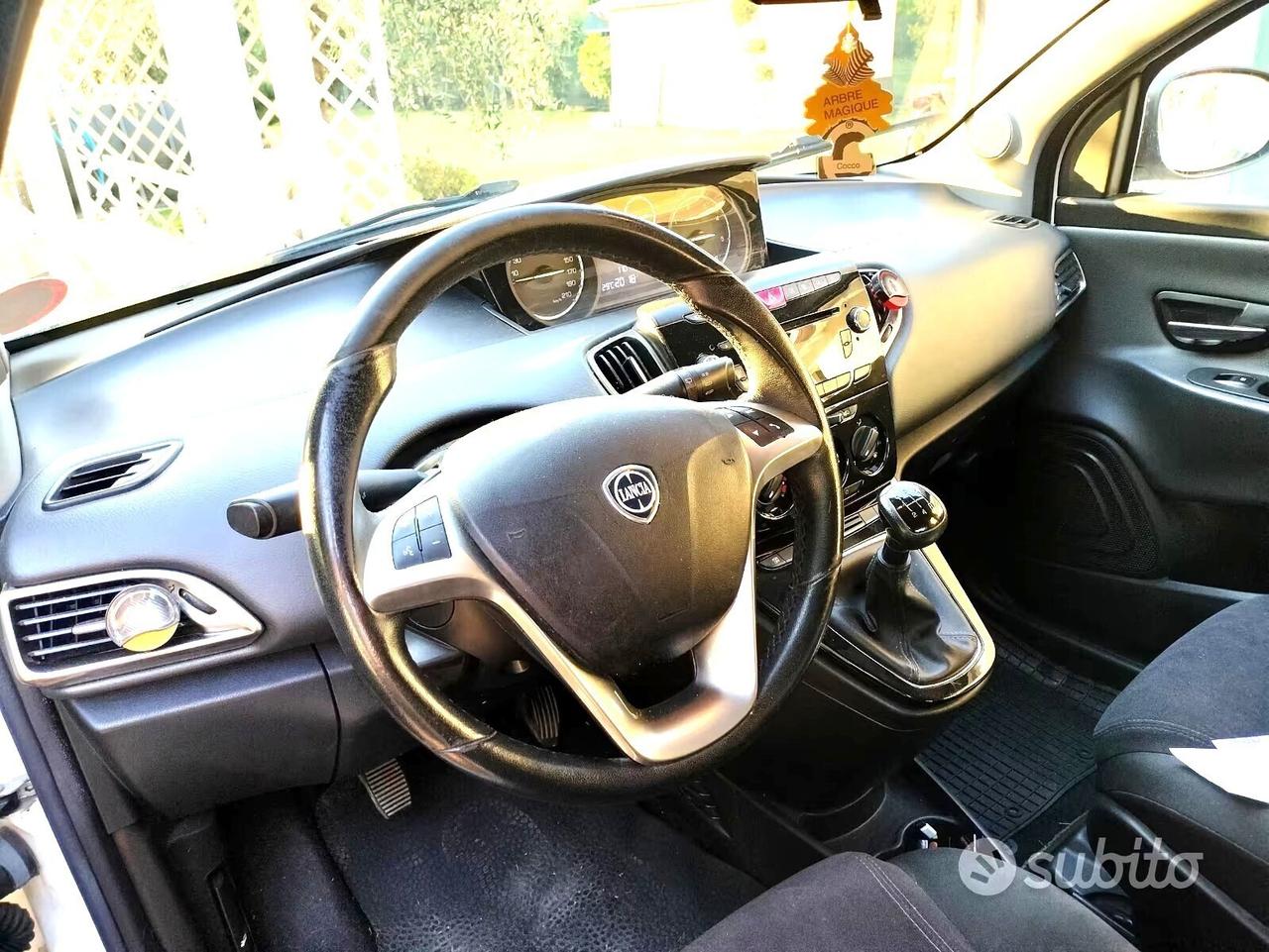 LANCIA Y 1,3 Mjet PLATINUM-UNICA PROPR-4 REVISIONI