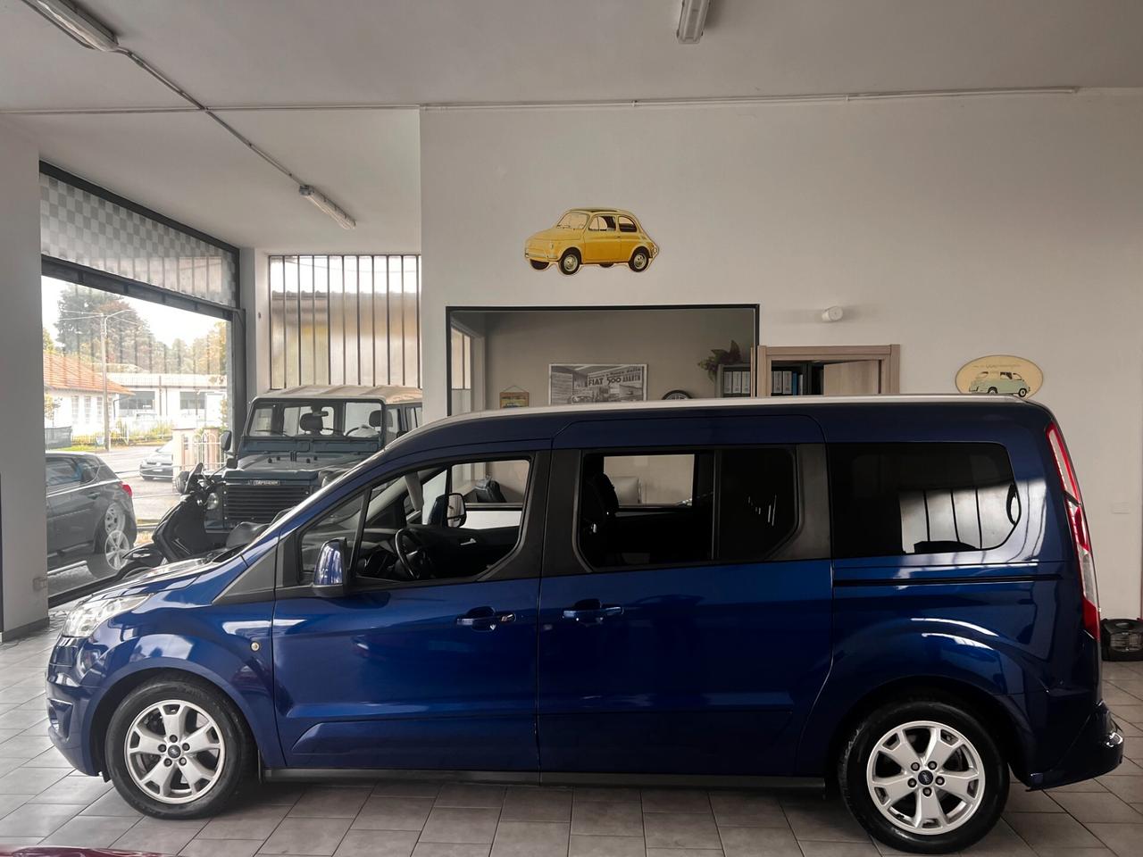 Ford Tourneo Connect 1.5 TDCi 120 CV Powershift Titanium