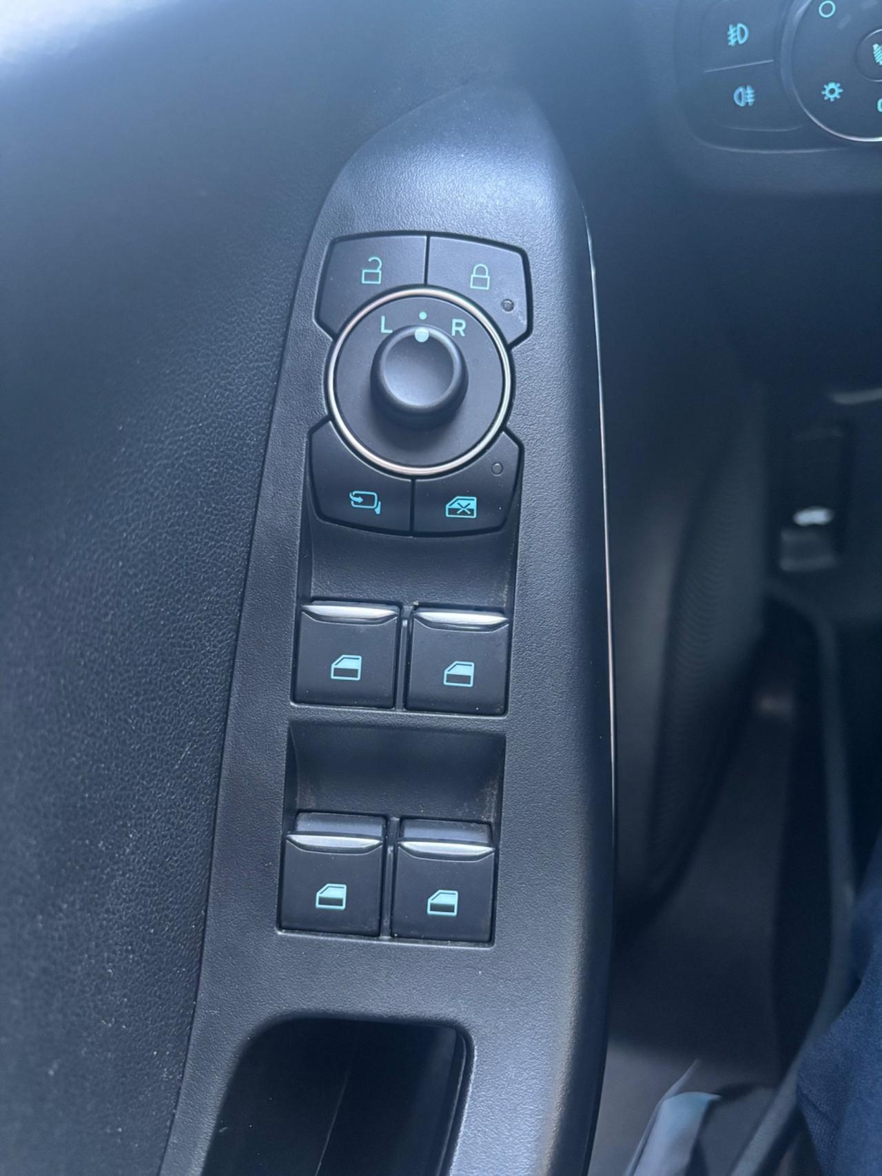 Ford Puma 1.0 EcoBoost Hybrid 125 CV Titanium automatica