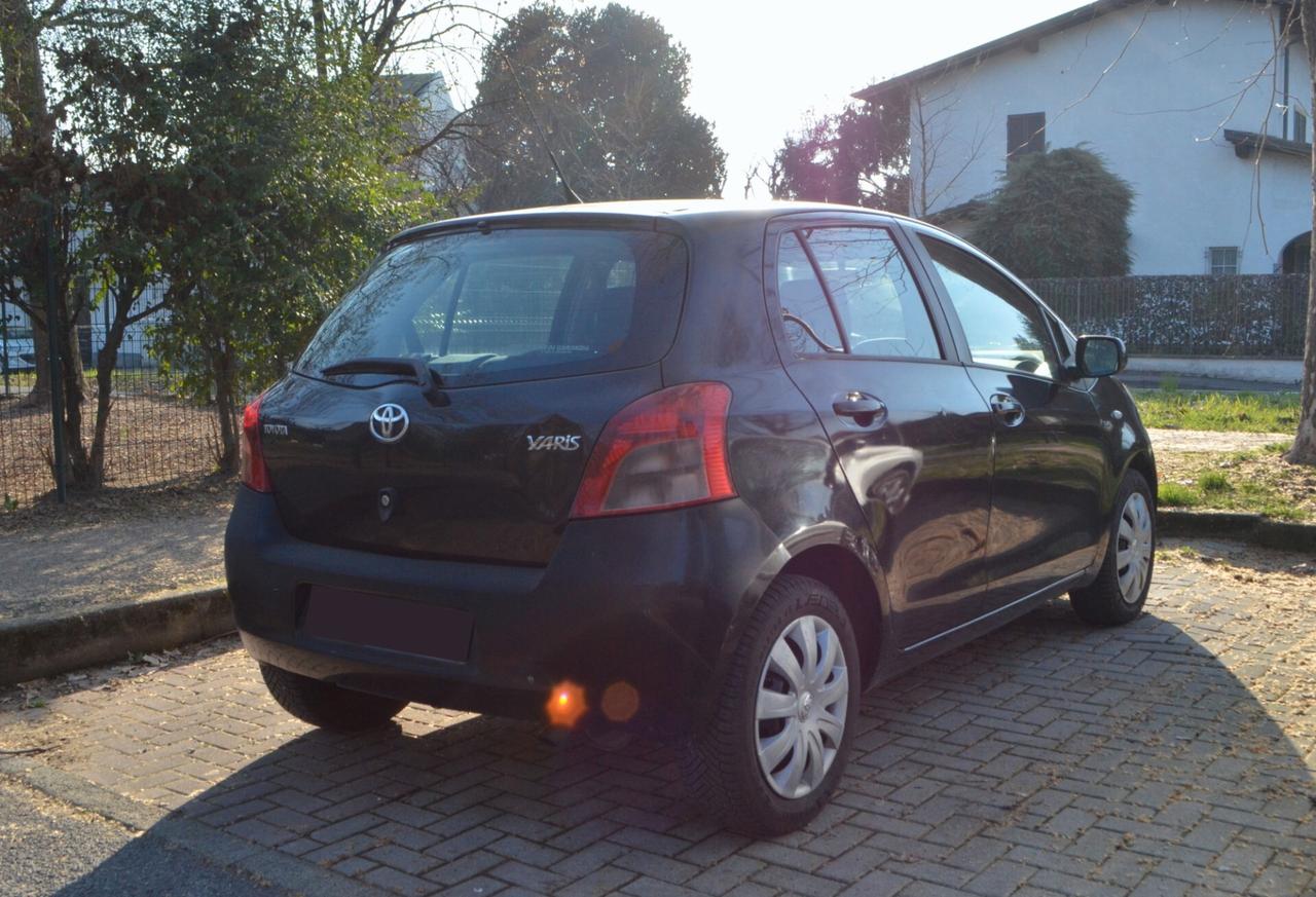 Toyota Yaris 1.4 D-4D 5 porte Navi