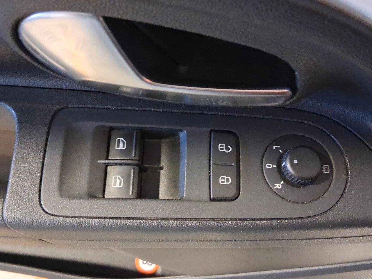 Volkswagen up! 1.0 75 CV 5p. cross BlueMotion Technology ASG