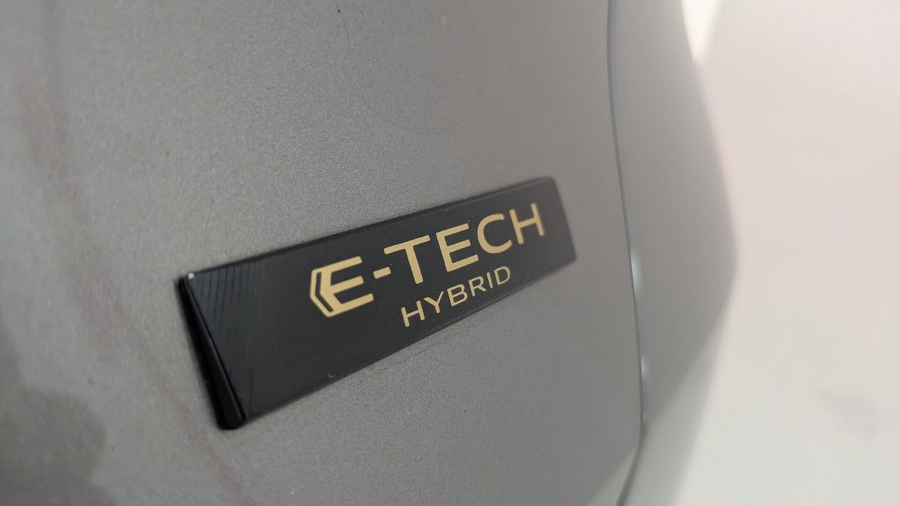 Renault Captur Full Hybrid E-Tech 145 CV Techno Fast Track