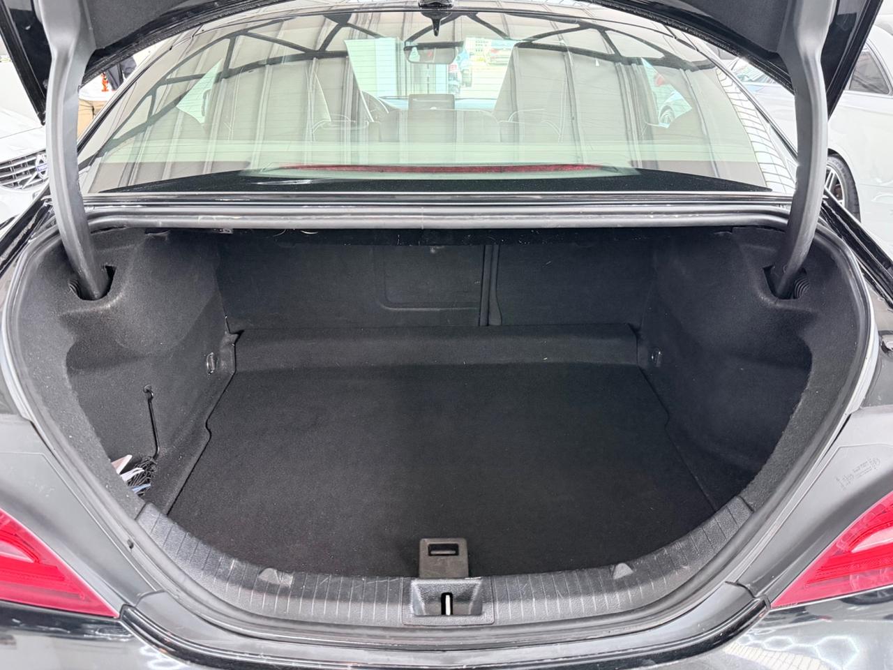 Mercedes-benz CLA 200d 136CV Automatic AMG NEOPATENTATI