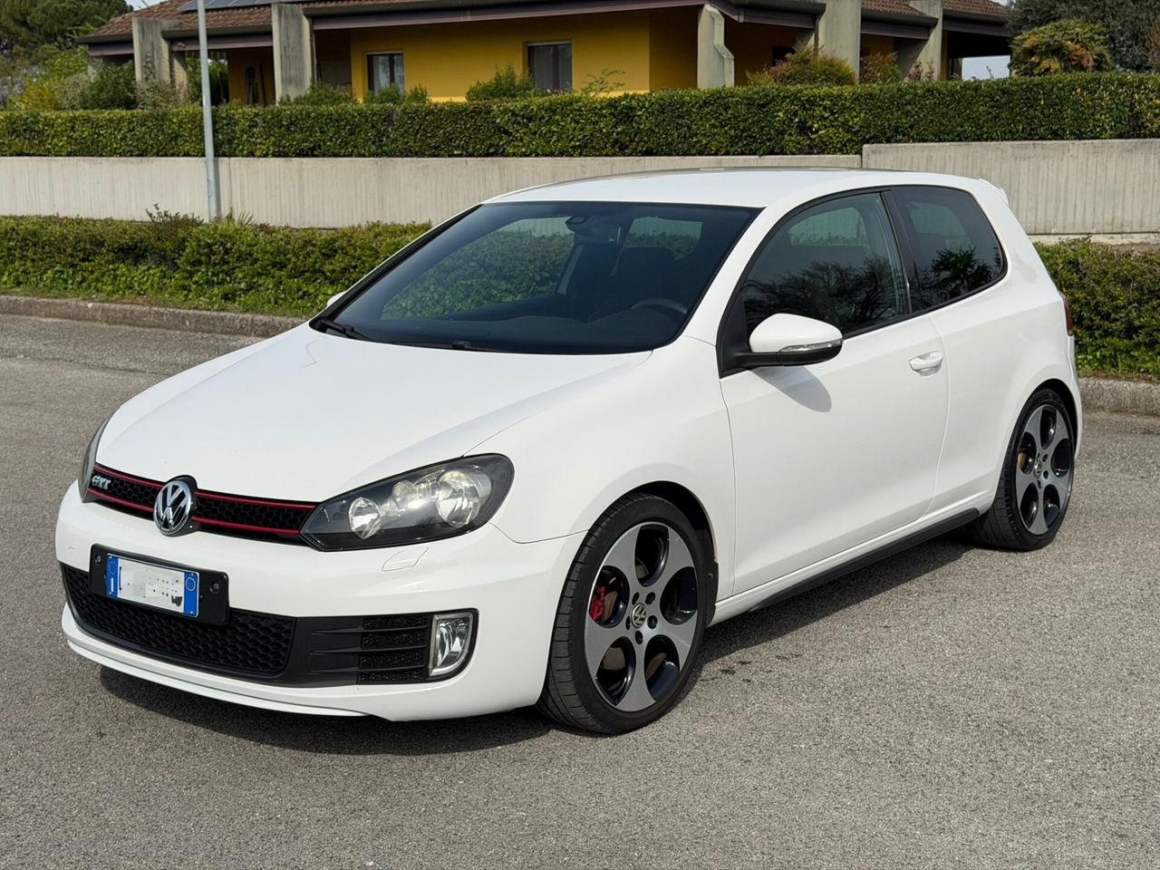 Volkswagen Golf GTI 2.0 TSI 3p.