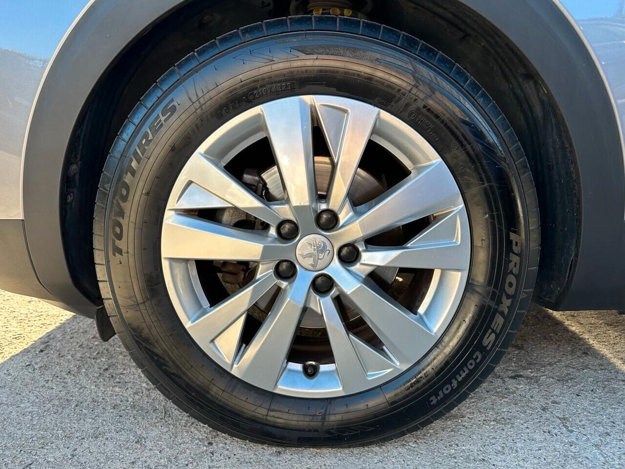 Peugeot 3008 BlueHDi 130 S&S EAT8 Active Business