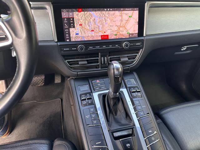 PORSCHE Macan 2.0