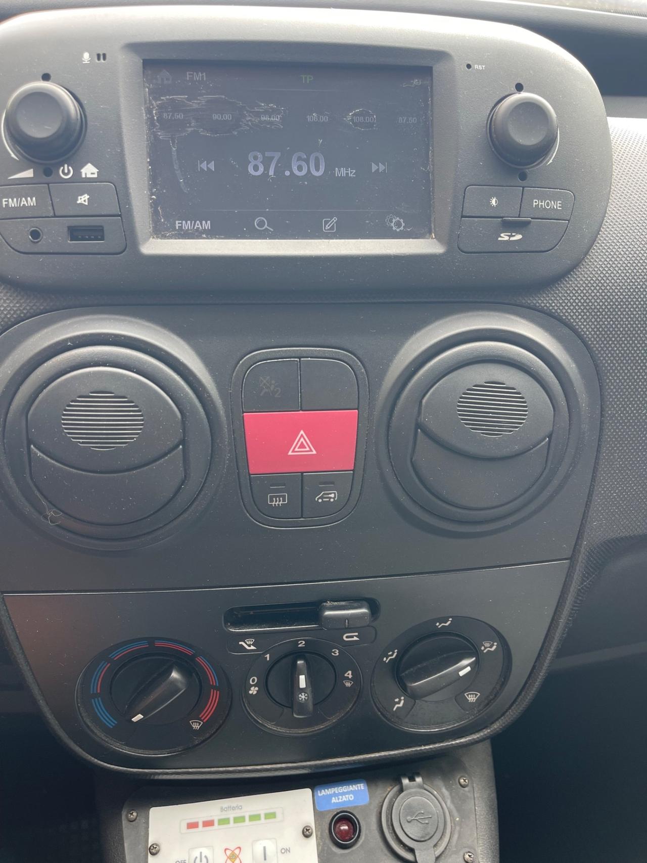 Fiat Fiorino 1.3 MJT 95CV Cargo Adventure
