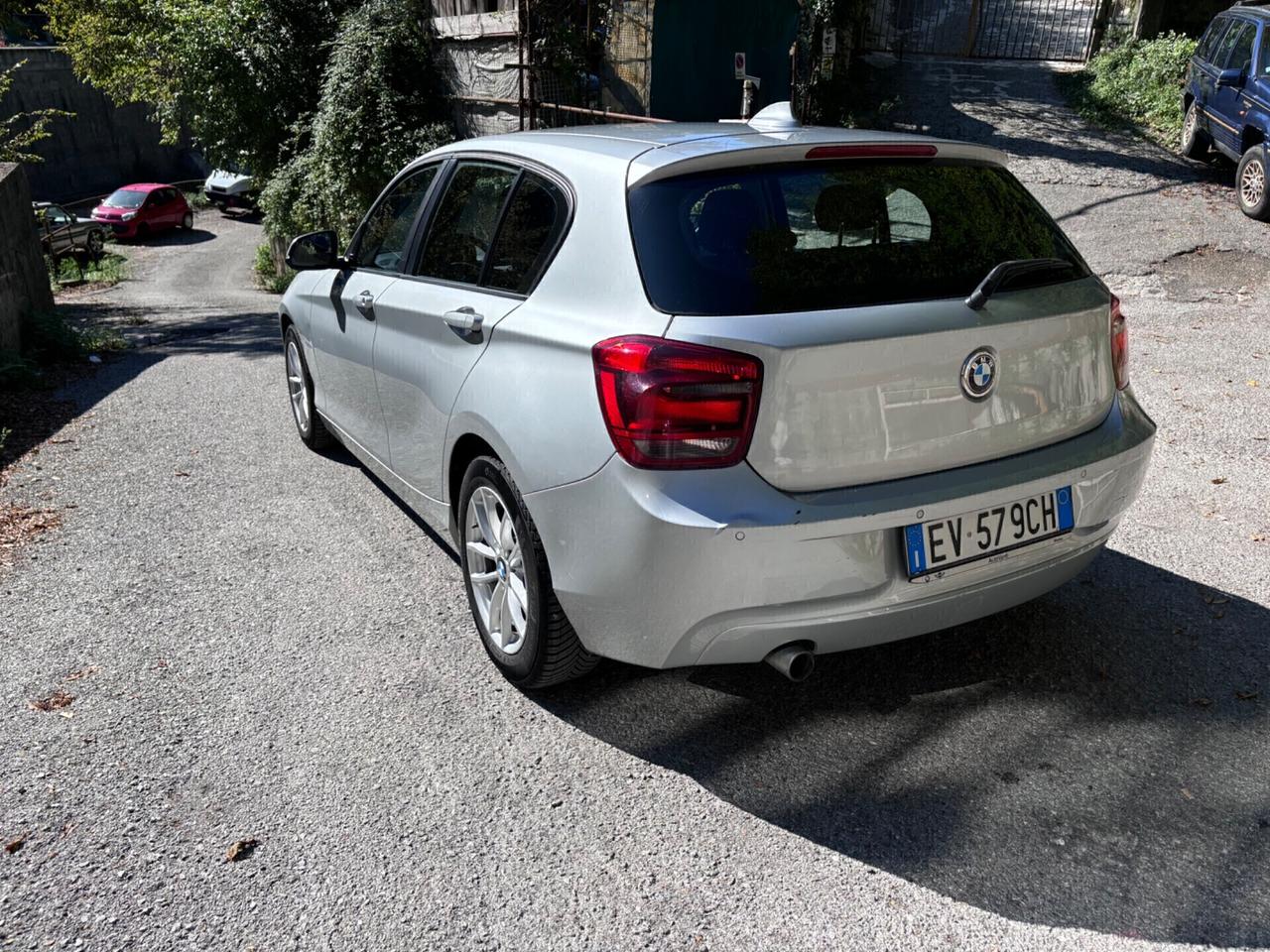 Bmw 116 116d 5p. Urban AUTOMATICO