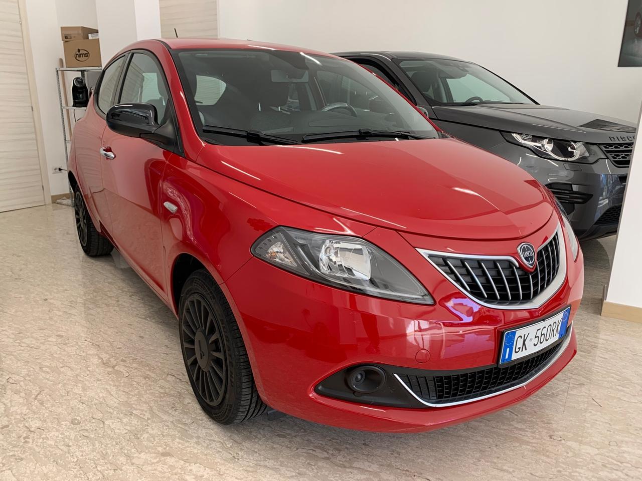 Lancia Ypsilon 1.0 FireFly 5 porte S&S Hybrid Alberta Ferretti