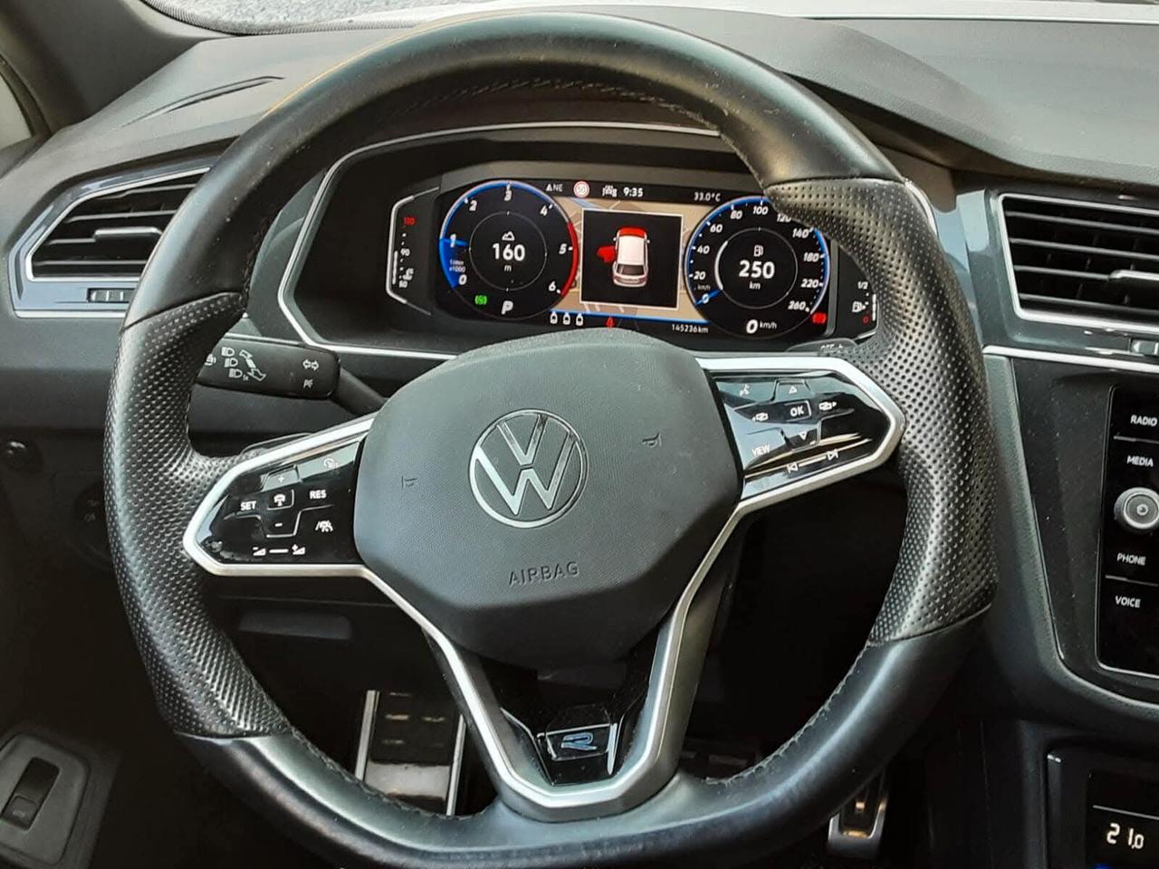 Volkswagen Tiguan 2.0 TDI 150 CV SCR DSG R-LINE TETTO NAVY LED 19
