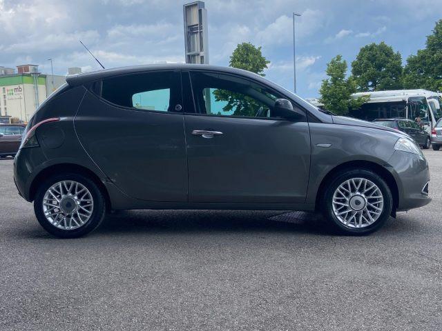 LANCIA Ypsilon 1.2 69 CV 5P. GPL Ecochic Gold