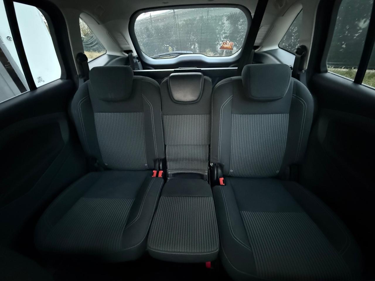 Ford Grand C-Max 7POSTI 1.6 TDCi POCHI KM UNICA