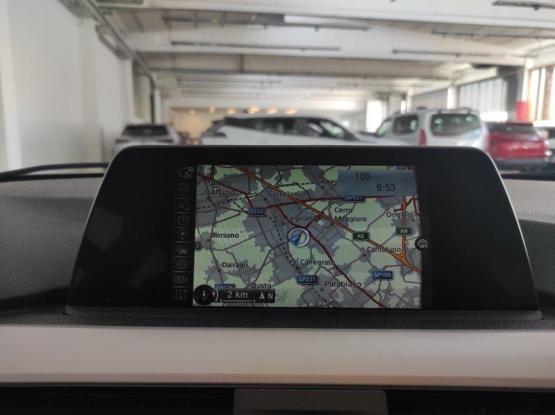 BMW Serie 3 (F30/F31) - 318d Business Advantage aut.