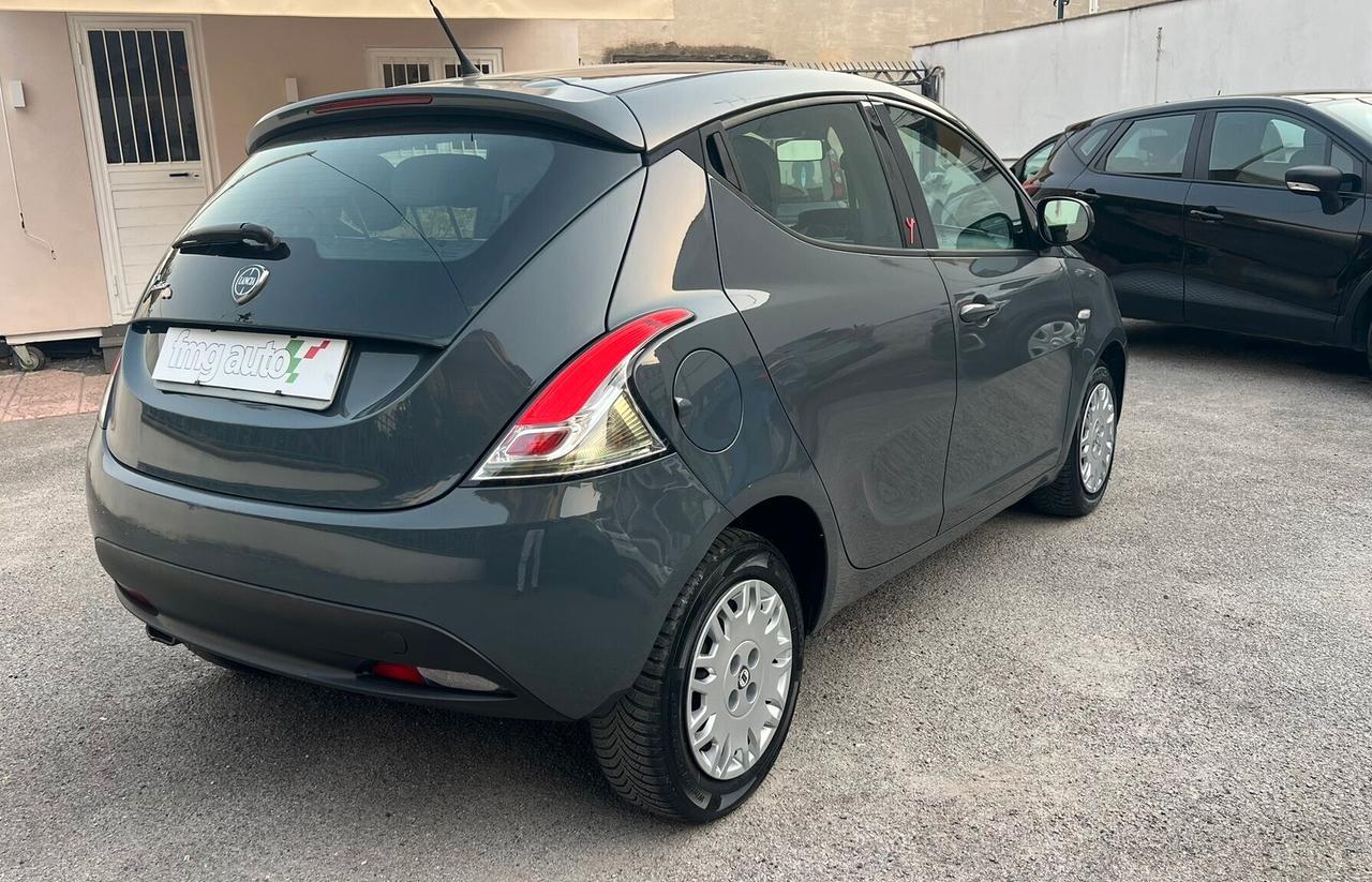 Lancia Ypsilon 1.2 69 CV 5 porte GPL Ecochic Gold