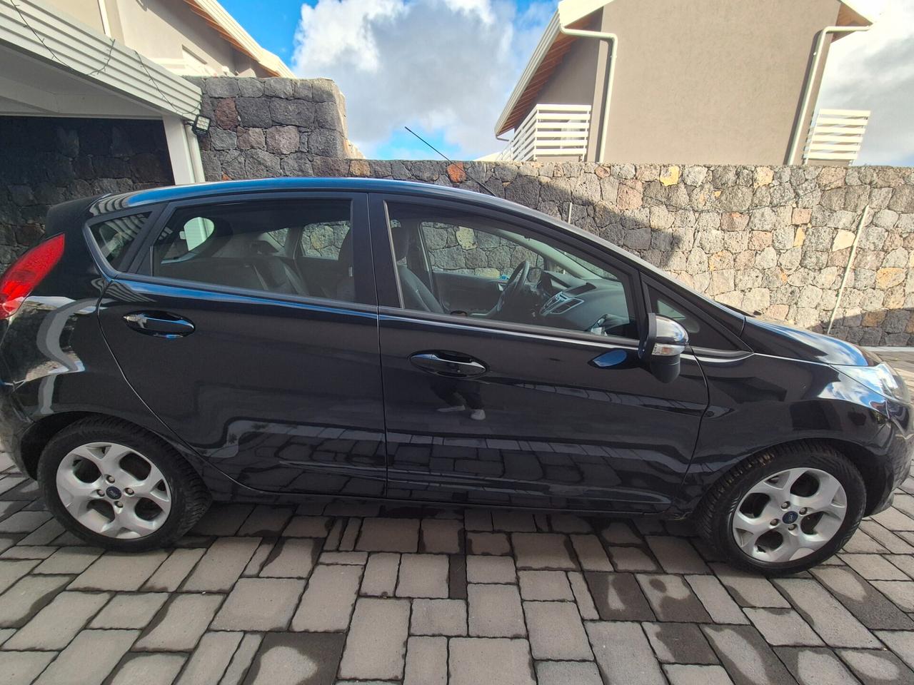 Ford Fiesta 1.2 60CV 5p. titanium 2012