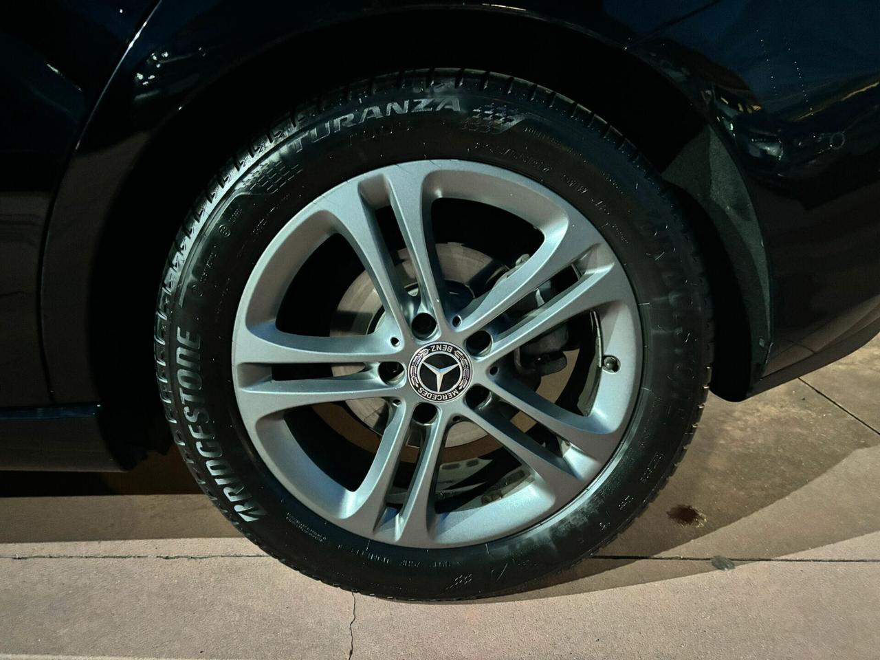 Mercedes-benz B 180 B 180 d Automatic Executive