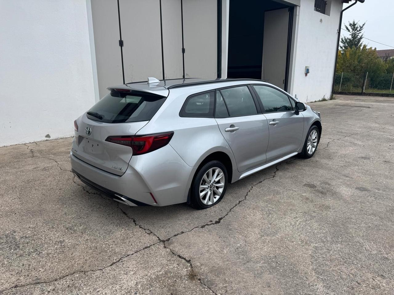 Toyota Corolla Touring Sports 1.8h auto START INCIDENTATA