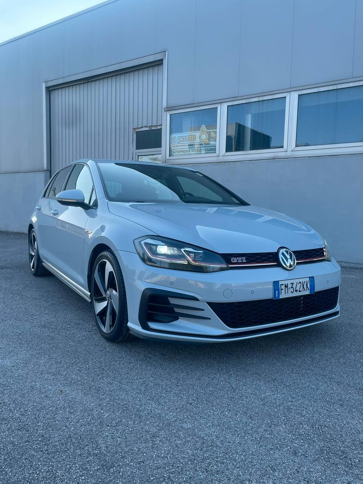 Volkswagen Golf GTI Performance 2.0 245 CV TSI 5p. BMT