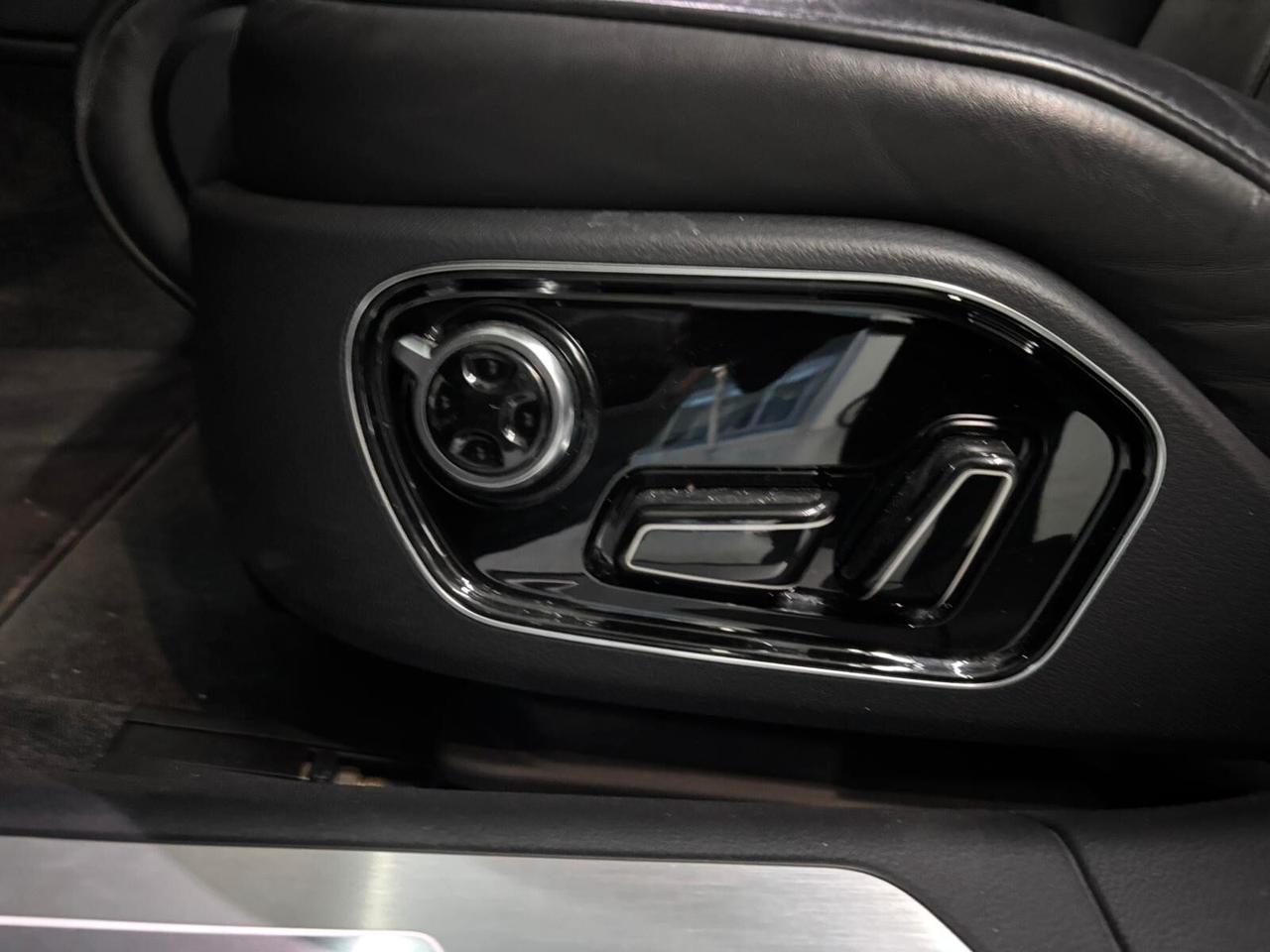 Audi A8 3.0 TDI 258 CV clean diesel quattro tiptronic