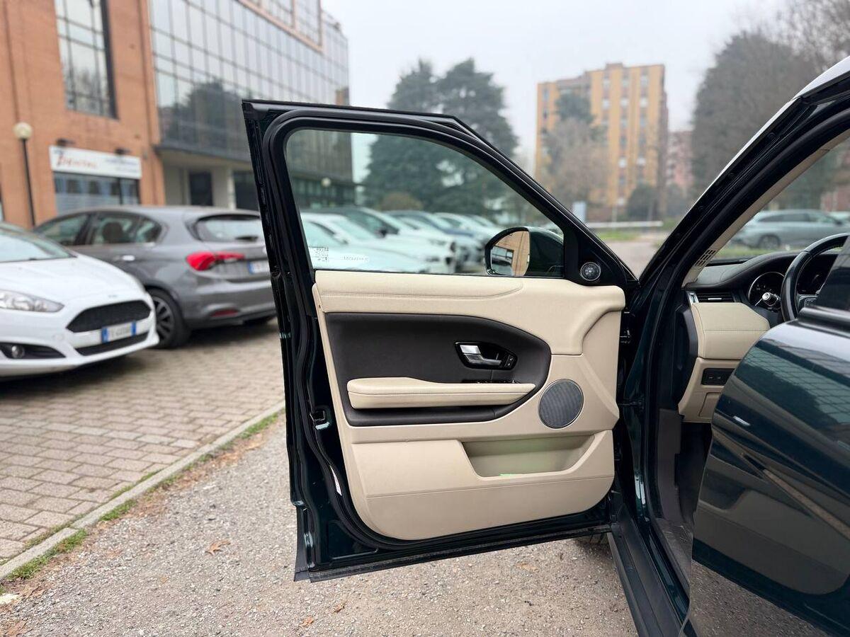 Land Rover Range Rover Evoque 2.0 td4 SE Dynamic 150cv 5p auto