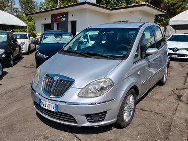 Lancia MUSA 1.6 Multijet Poltrona Frau