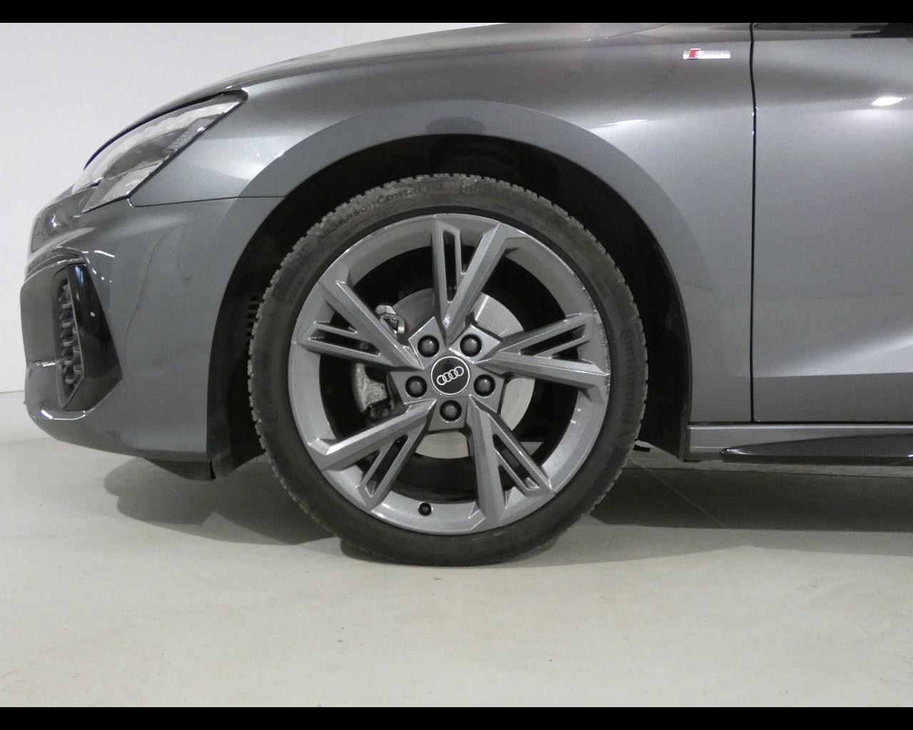 AUDI A3 4ª serie - A3 SPB 35 TDI S tronic S line edition