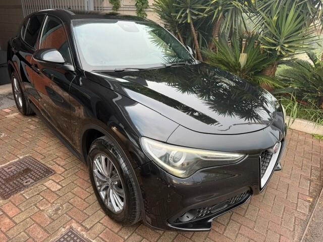Alfa Romeo Stelvio 2.2 Turbodiesel 210 CV AT8 Q4 Super
