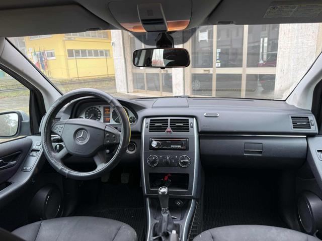 MERCEDES-BENZ B 180 CDI Executive