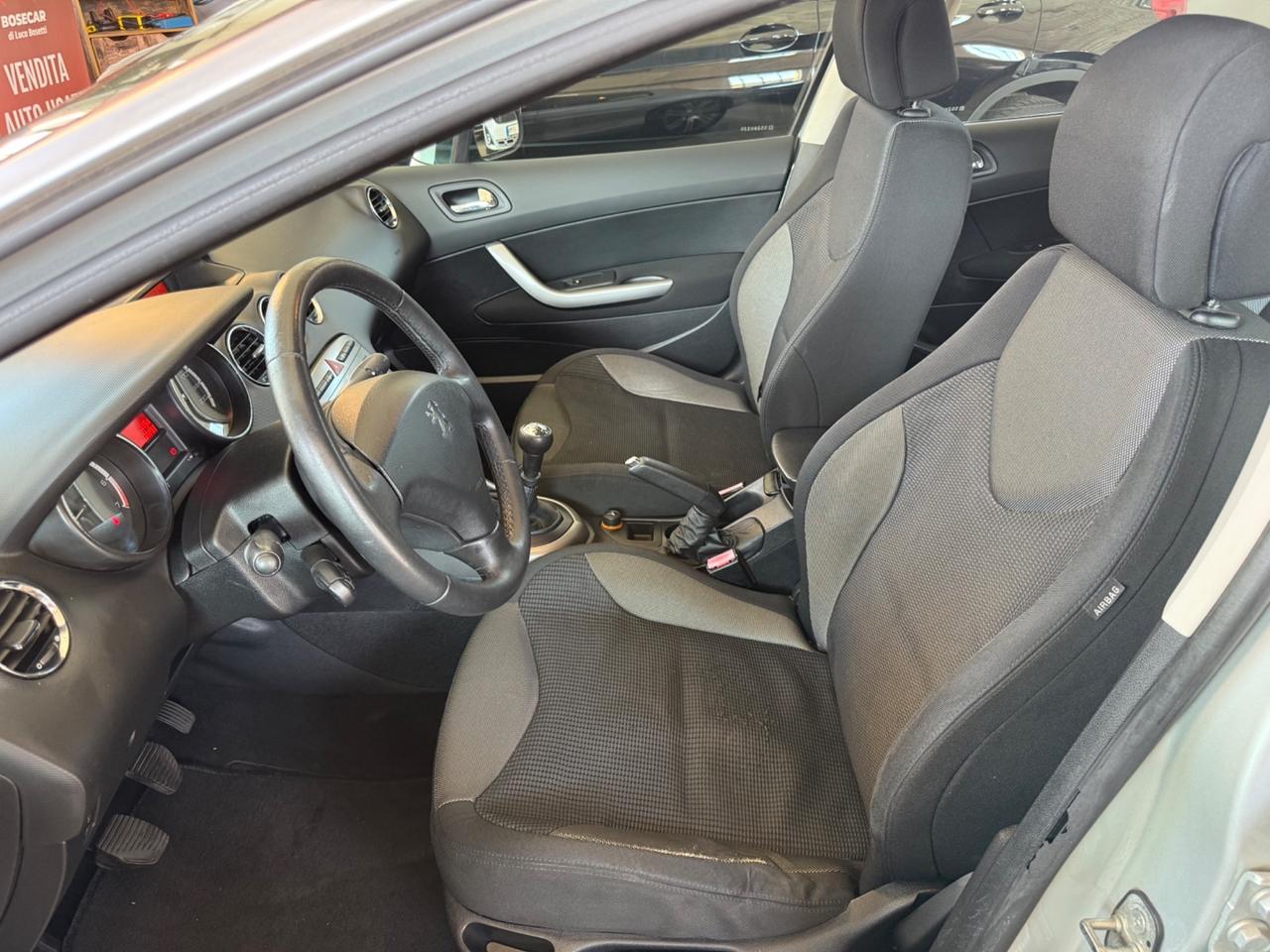 Peugeot 308 1.6 VTi 120CV 5p. Premium