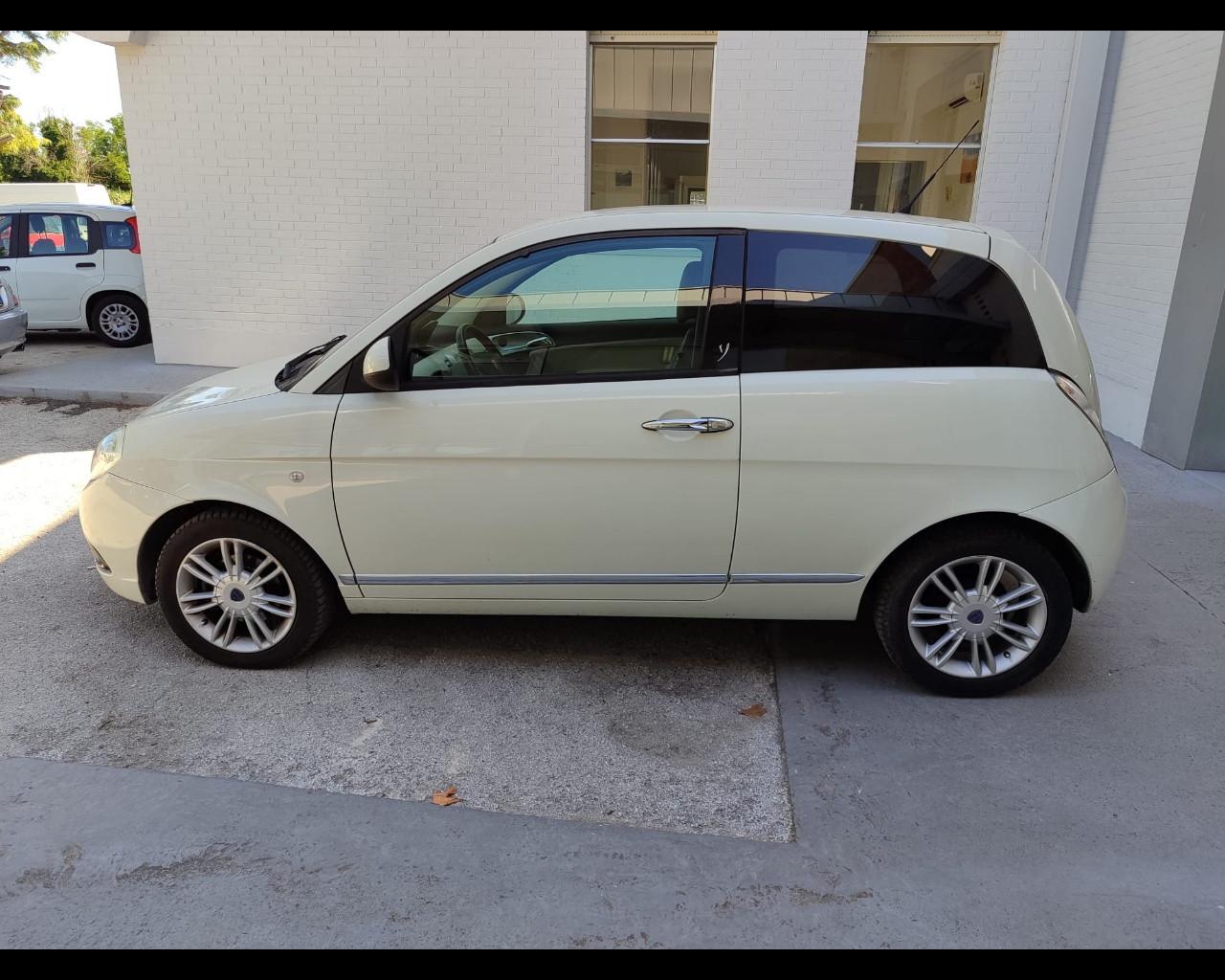 LANCIA Ypsilon 2ª serie - Ypsilon 1.3 MJT 75 CV Platino