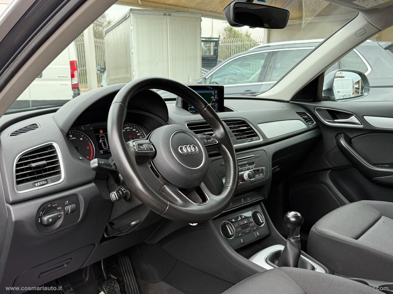AUDI Q3 2.0 TDI 120CV Business