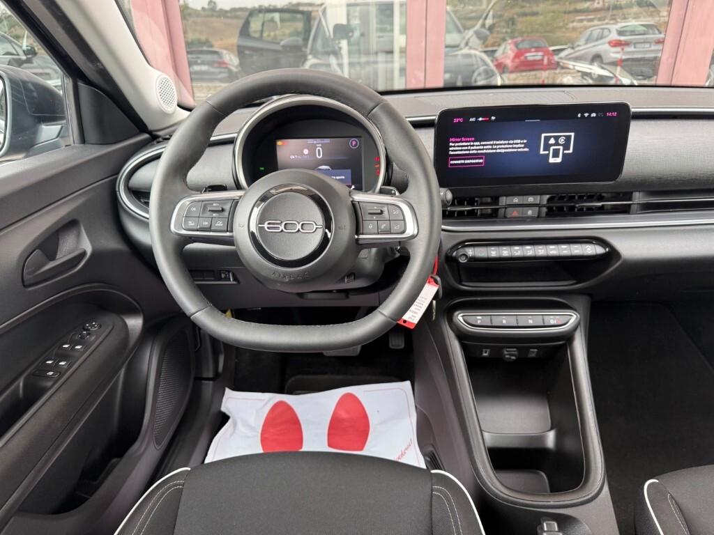 Fiat 600 1.2 Hybrid 100cv Auto