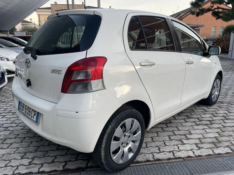Toyota Yaris Yaris 5p 1.3 dual Sol my10 facelift IDONEA NEOPATENTATI