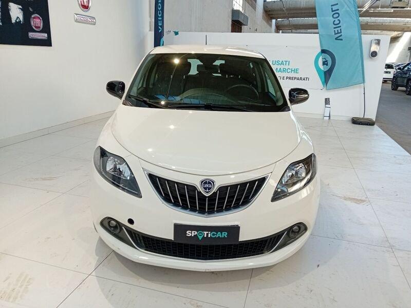 Lancia Ypsilon 1.0 FireFly 5 porte S&S Hybrid Gold