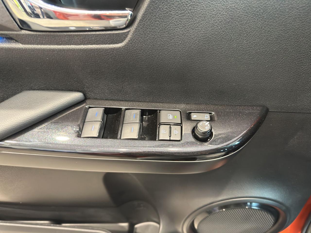 Toyota Hilux 2.8 d-4d 48V double cab Invincible