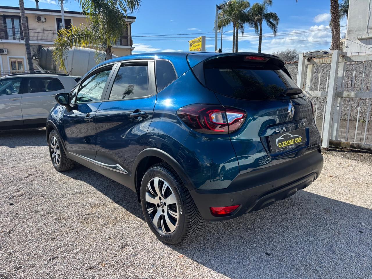RENAULT CAPTUR TCE 90CV 80.000KM FULL OPT