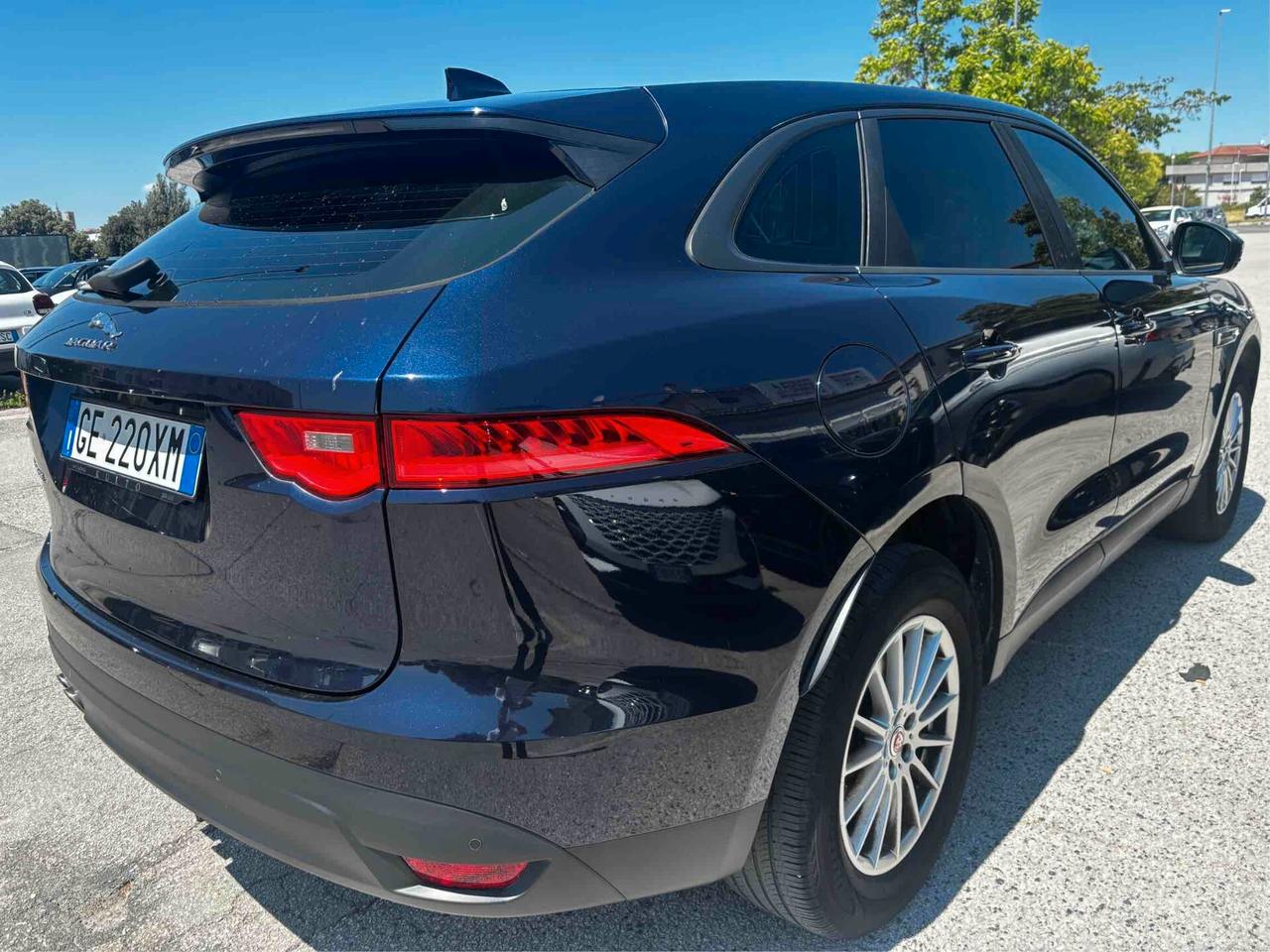 Jaguar F-Pace 2.0 D 180 CV AWD Prestige