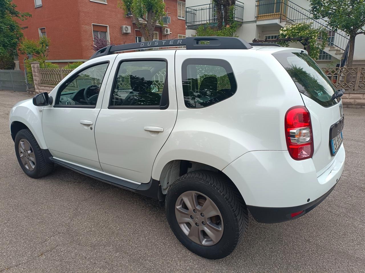 Dacia Duster 1.6 GPL Lauréate