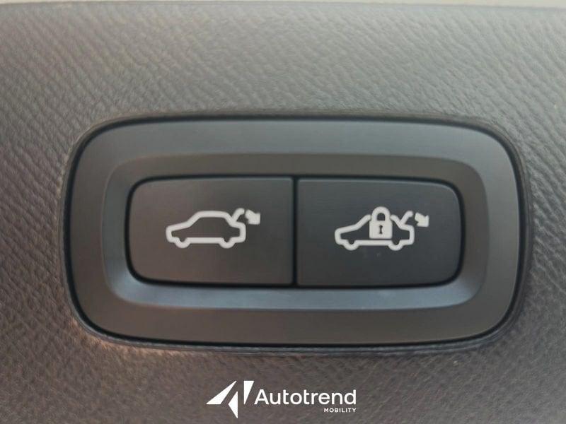 Volvo XC90 B5 235+14 CV AWD Automatica NAVI LED Mild Hybrid Inscription