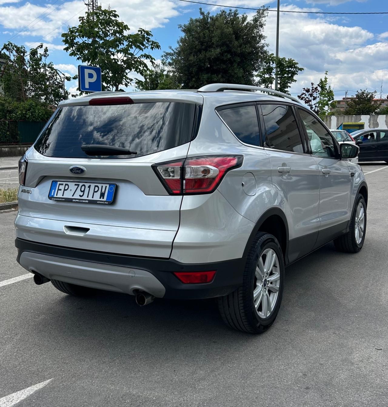 Ford Kuga 1.5 TDCI 120 CV S&S 2WD ST-Line