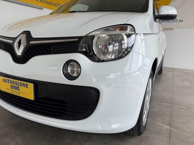 RENAULT Twingo SCe Life NEOPATENTATI / PREZZO REALE