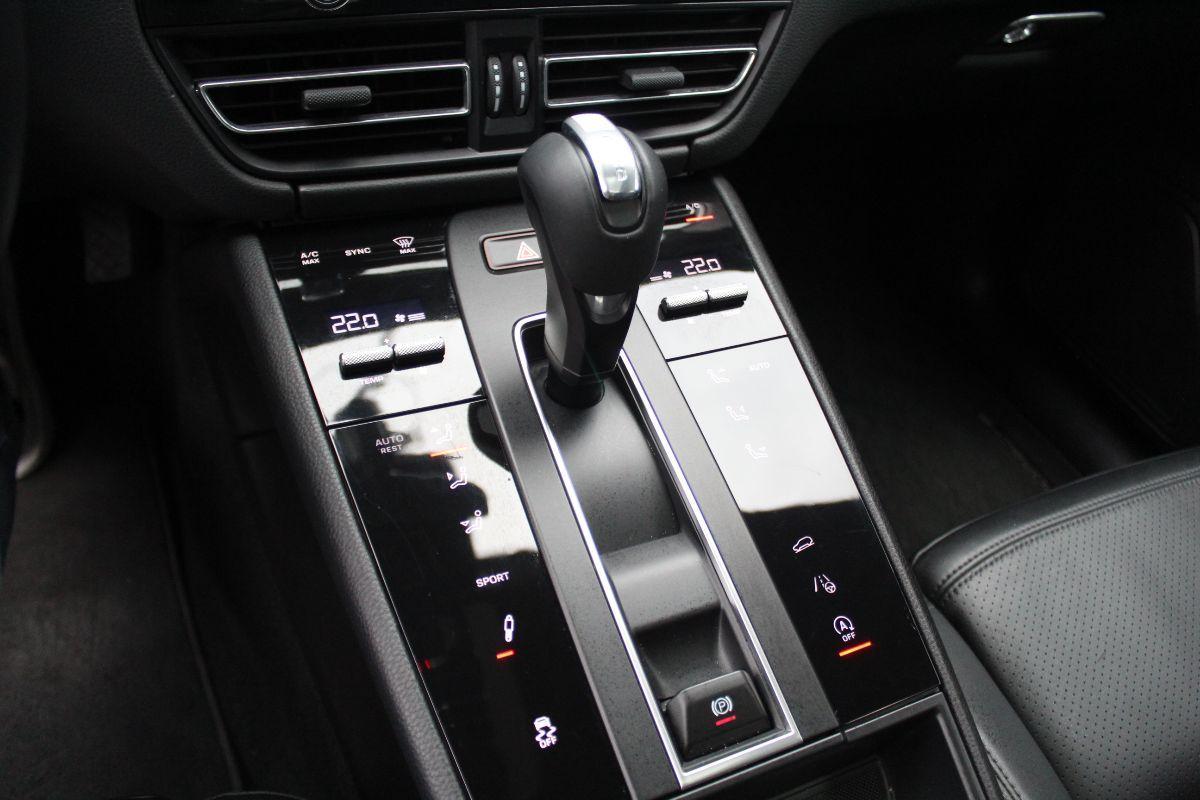 PORSCHE - Macan - 2.0 265cv Turbo