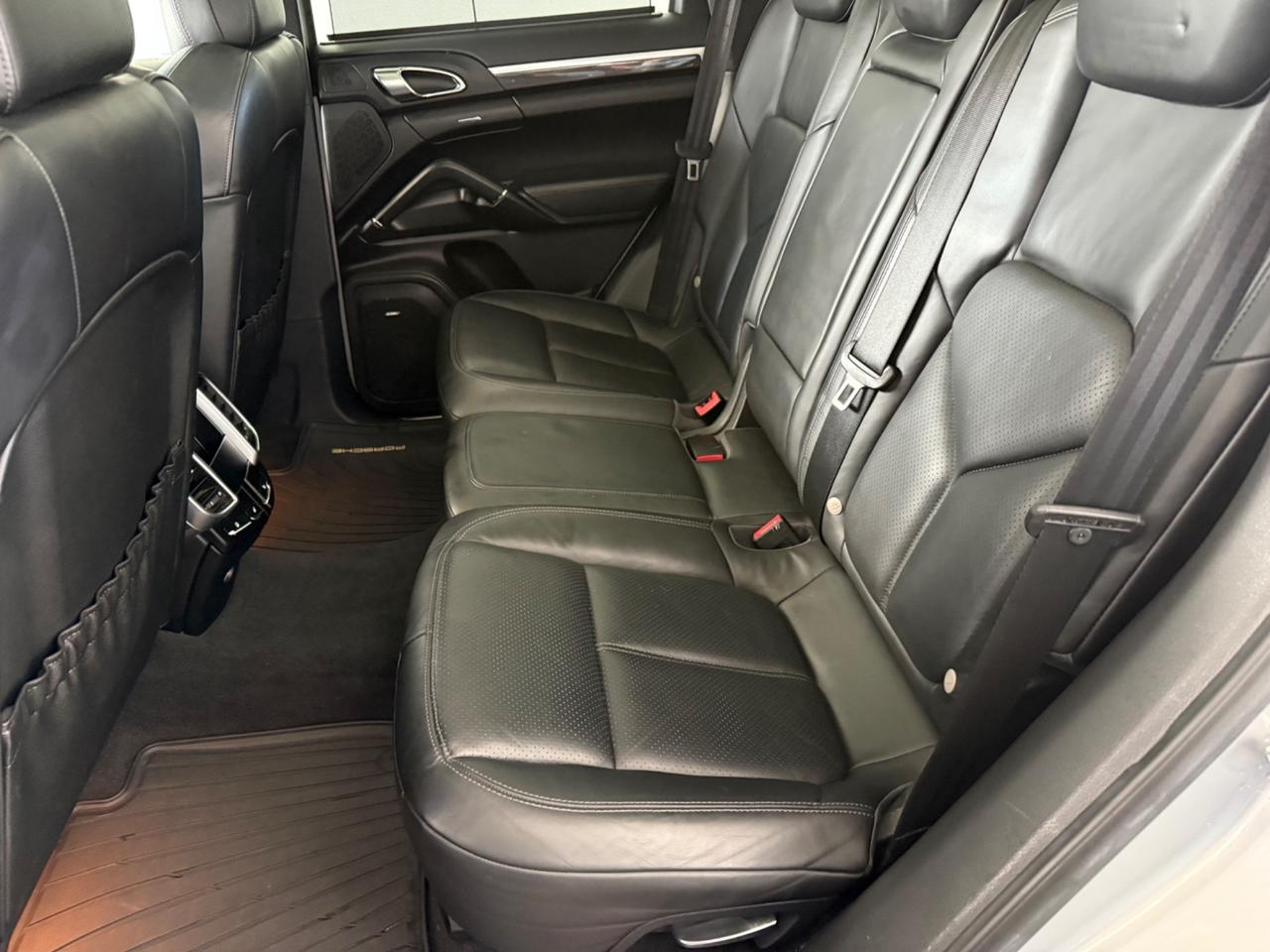 Porsche Cayenne 4.8 GTS SOLO COMMERCIANTI