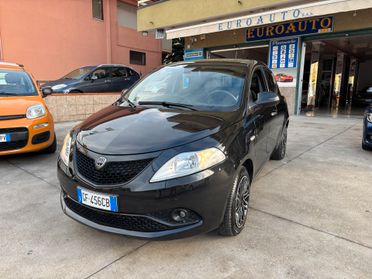 Lancia Ypsilon 1.0 5 porte Hybrid Gold-2021