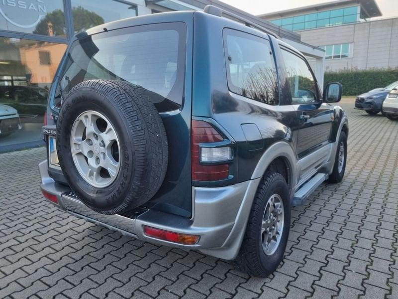 Mitsubishi Pajero Pajero 3.2 16V DI-D 3p. GLS