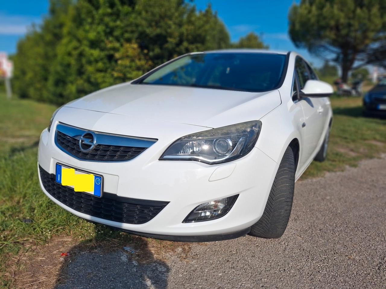 Opel Astra 1.7 CDTI 110CV 5 porte Cosmo, BERLINA