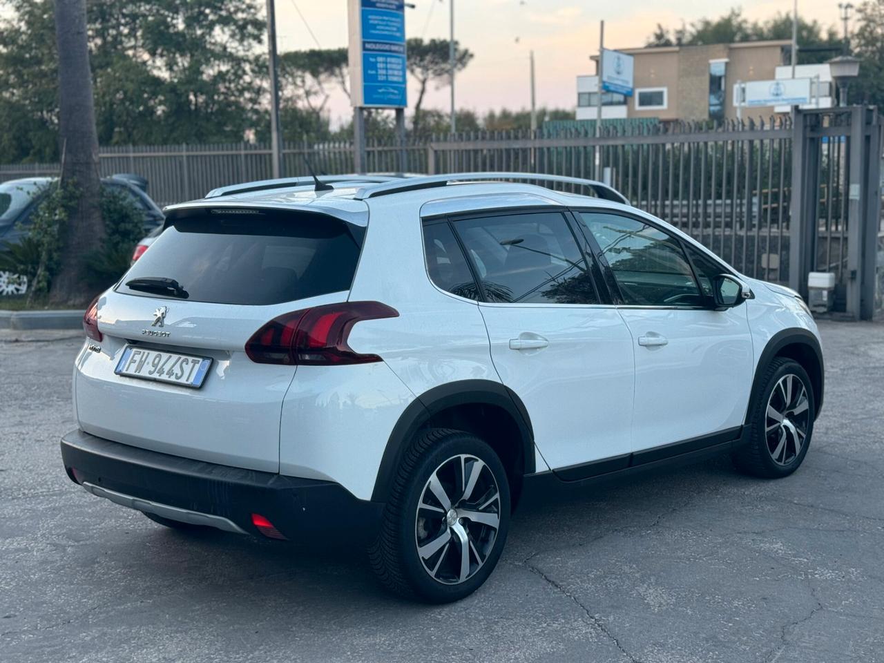 Peugeot 2008 PureTech Turbo 110 EAT6 S&S Allure